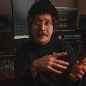 Meet your Posher, Emilio